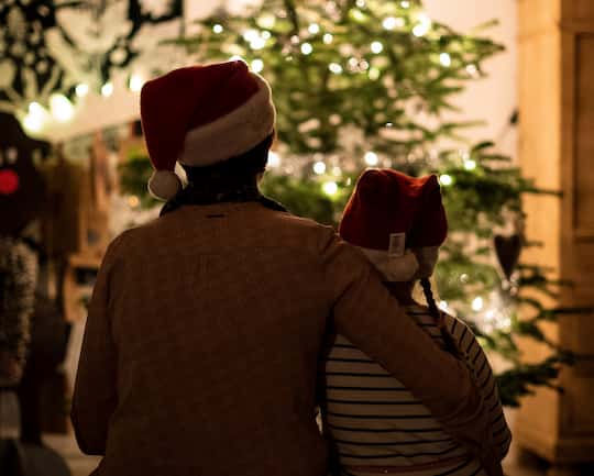 Why Christmas Rituals Make You Feel Happier